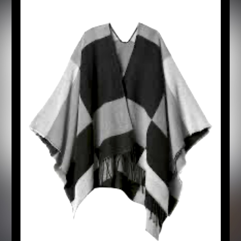 Grey and black wrap/ruana